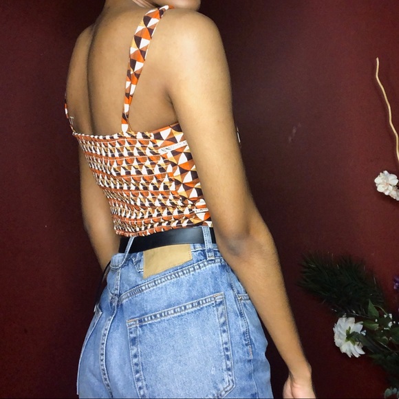 Color-blocked Crop Top - Picture 3 of 5